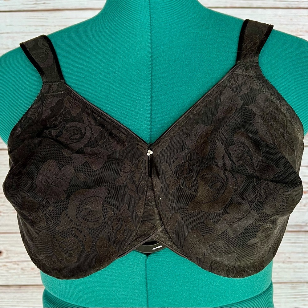 NWT Wacoal Black Awareness Underwire Bra 40DDD
